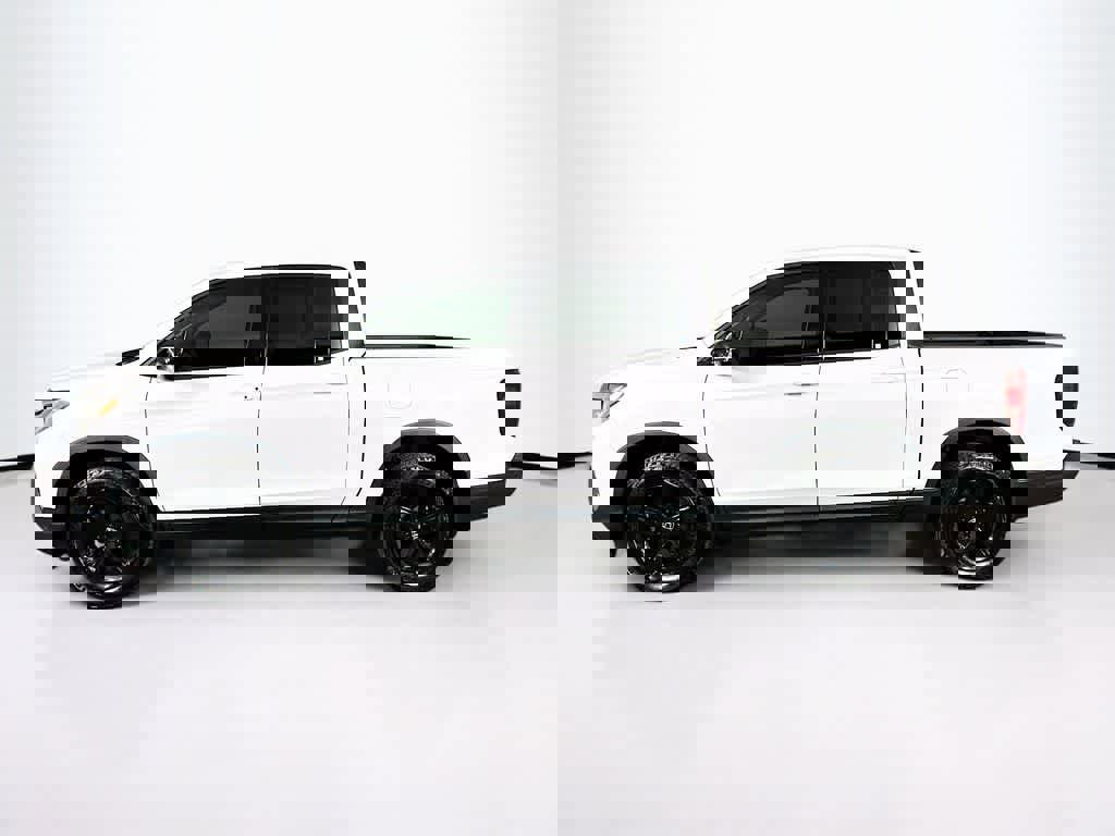 Used 2022 Honda Ridgeline Black Edition image 2