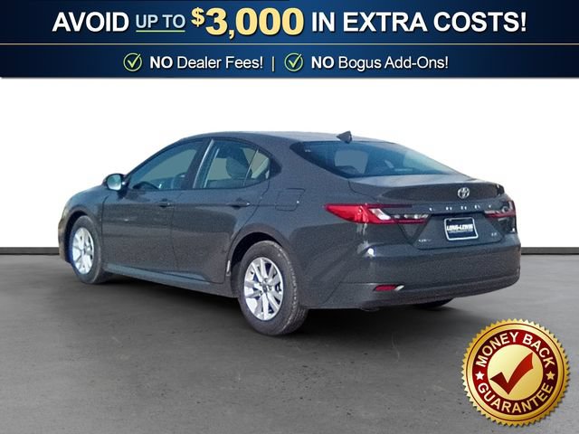 Used 2025 Toyota Camry LE FWD image 4