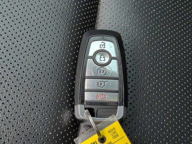 Certified 2020 Ford Escape SEL image 30