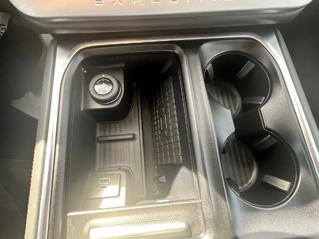 Certified 2025 Ford Expedition Active AWD/4WD image 28