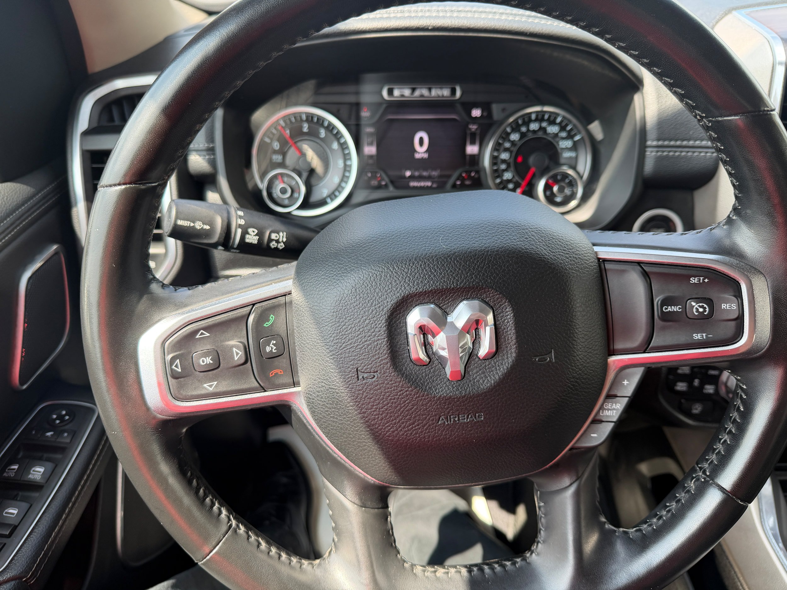 Used 2021 RAM 1500 Laramie AWD/4WD image 28