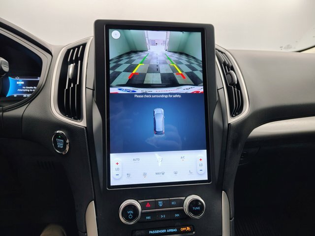 Certified 2024 Ford Edge SEL w/ Convenience Package AWD/4WD image 3