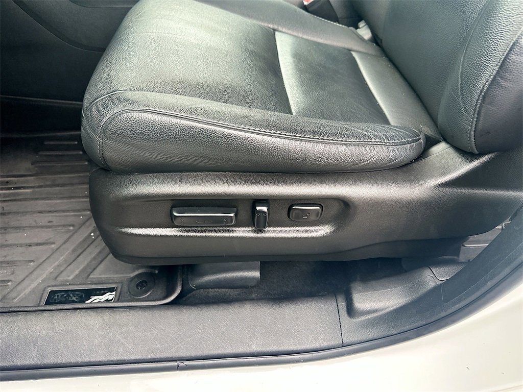 Used 2021 Honda Pilot Touring image 10