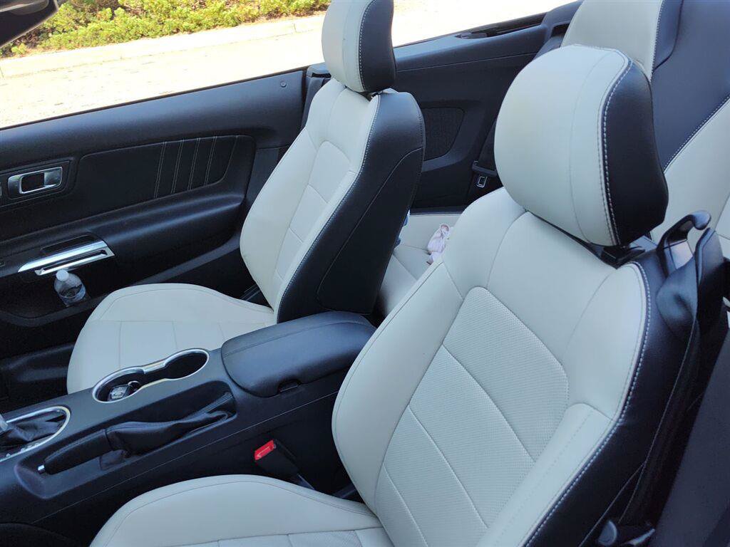 Certified 2021 Ford Mustang GT Premium w/ Black Accent Package RWD image 8