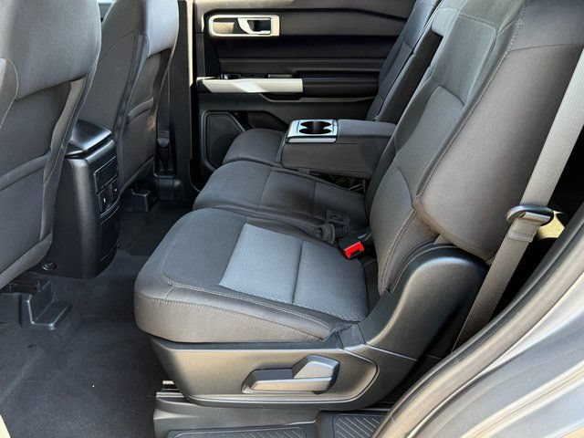 Certified 2024 Ford Explorer XLT AWD/4WD image 6
