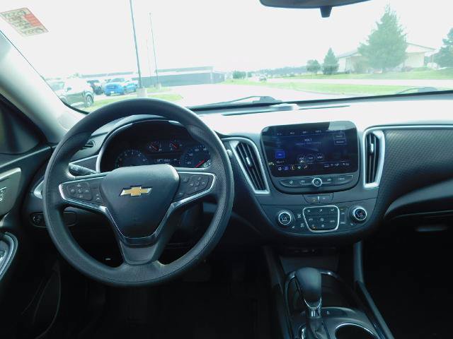 Used 2023 Chevrolet Malibu LT FWD image 7