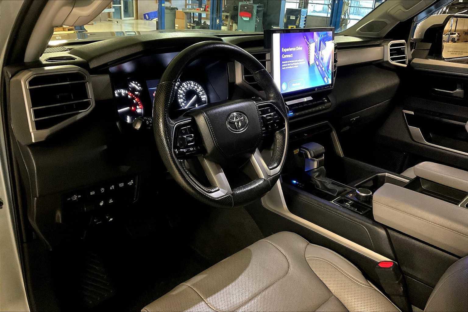 Used 2022 Toyota Tundra Limited image 32