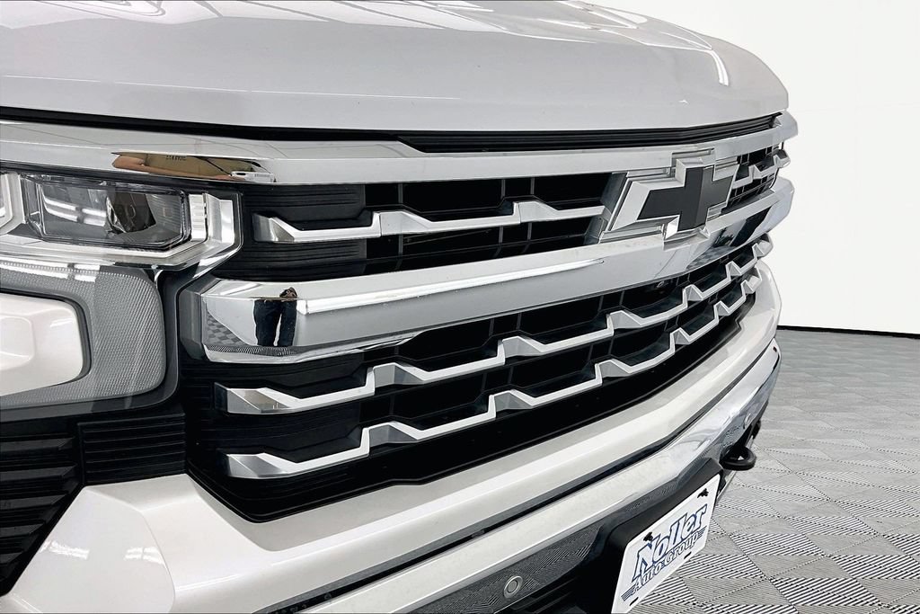 Used 2023 Chevrolet Silverado 1500 LTZ w/ Technology Package AWD/4WD image 29
