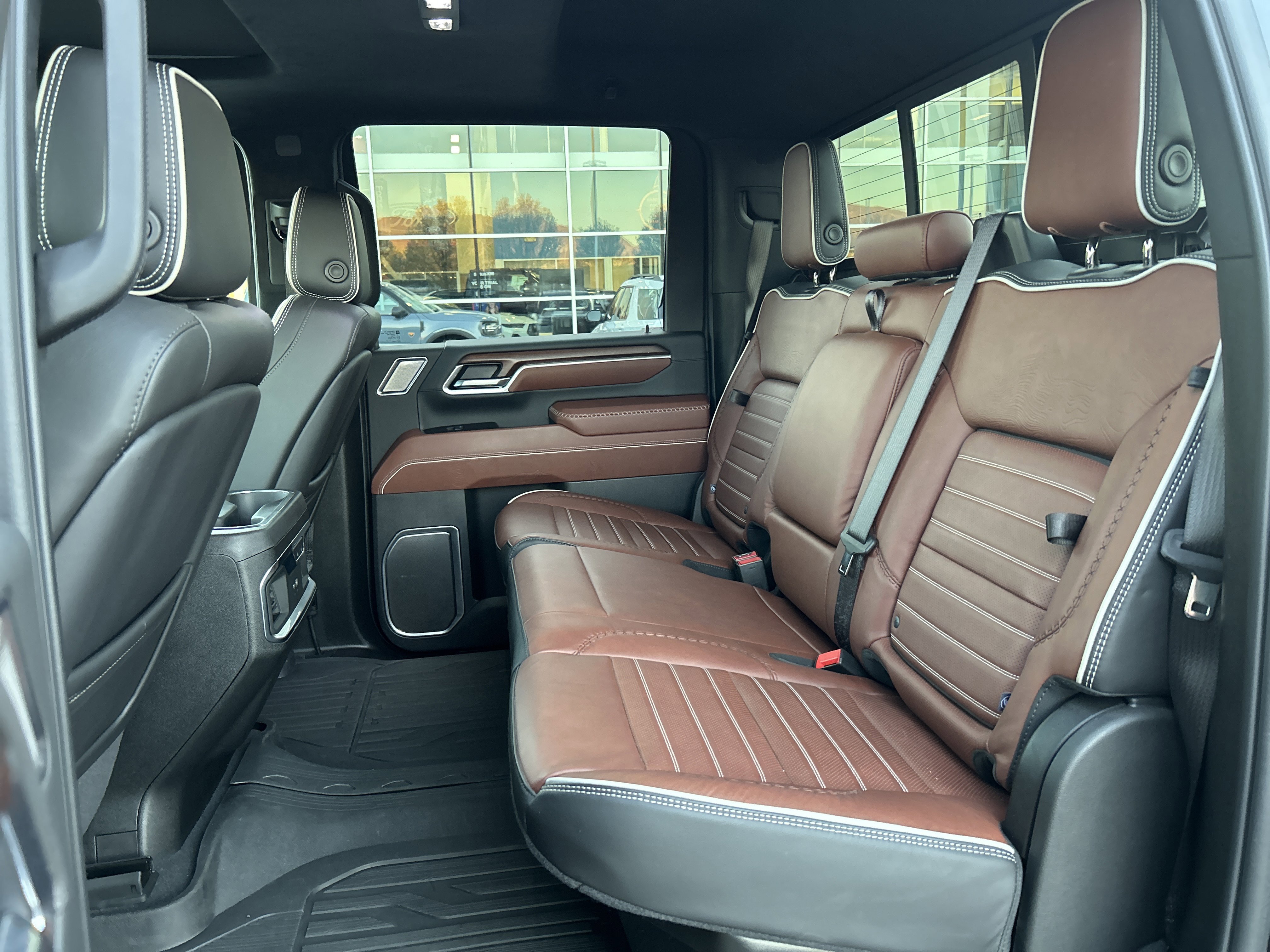 Used 2025 GMC Sierra 2500 Denali Ultimate w/ Max Trailering Package image 25