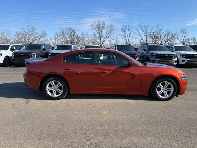Used 2020 Dodge Charger SXT w/ Blacktop Package image 5