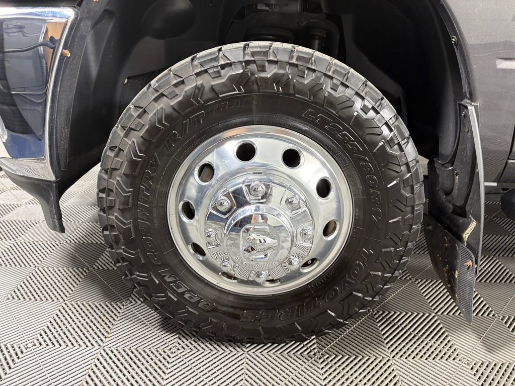 Used 2024 RAM 3500 Laramie w/ Towing Technology Group image 11