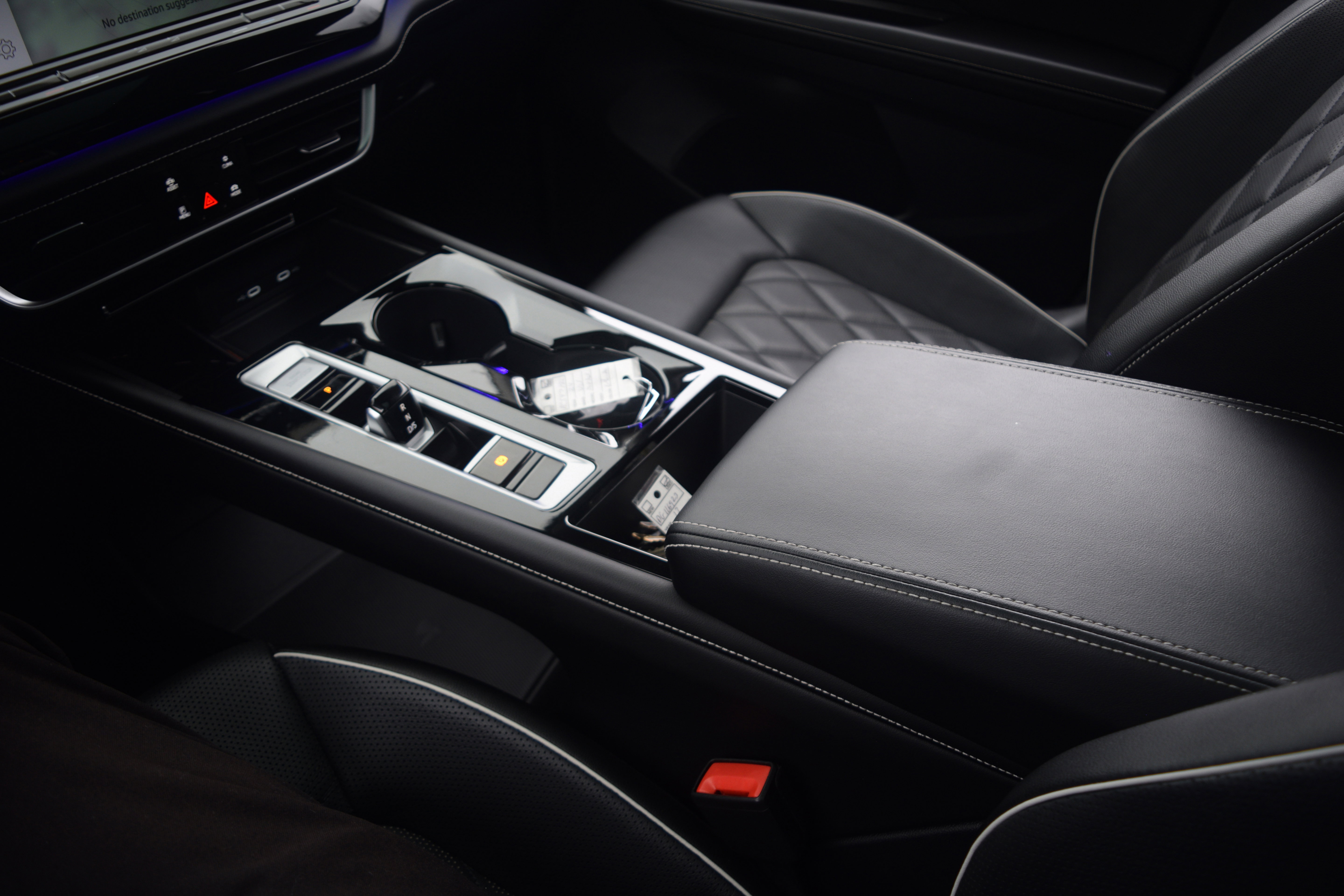 Used 2024 Volkswagen Atlas SEL Premium R-Line image 14