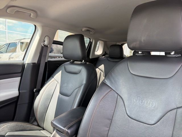 Used 2022 Jeep Compass Limited AWD/4WD image 13