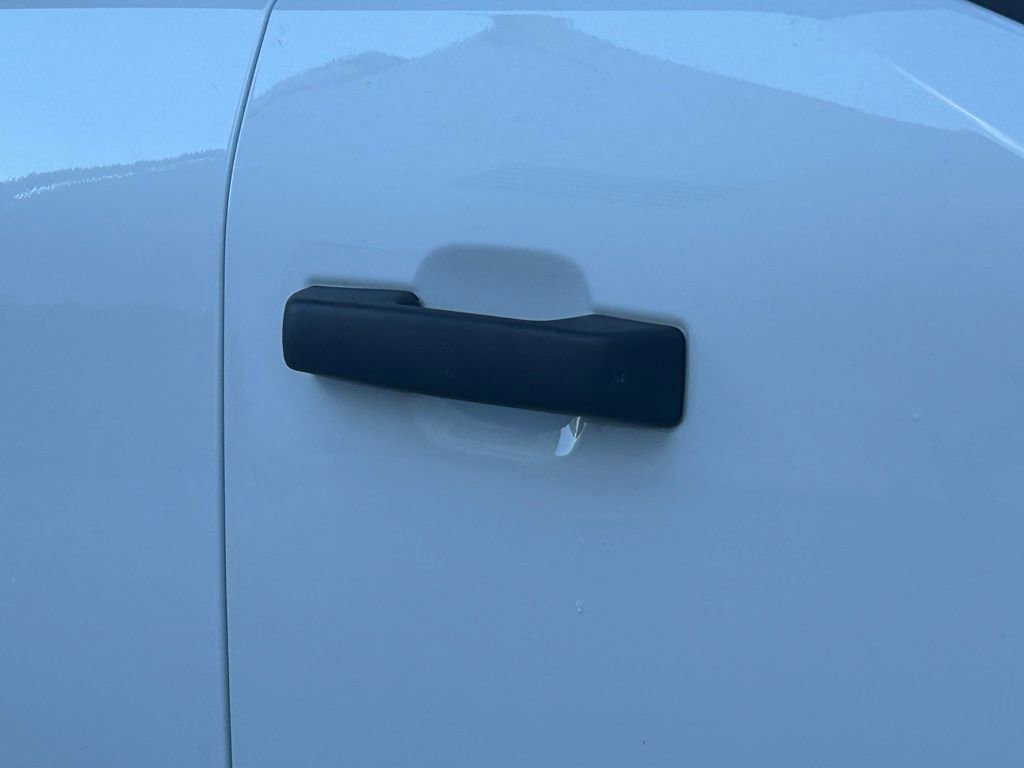 Certified 2023 Ford F550 XL w/ XL Chrome Package image 19