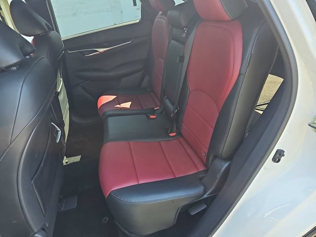 Used 2025 INFINITI QX50 Sport AWD/4WD image 14