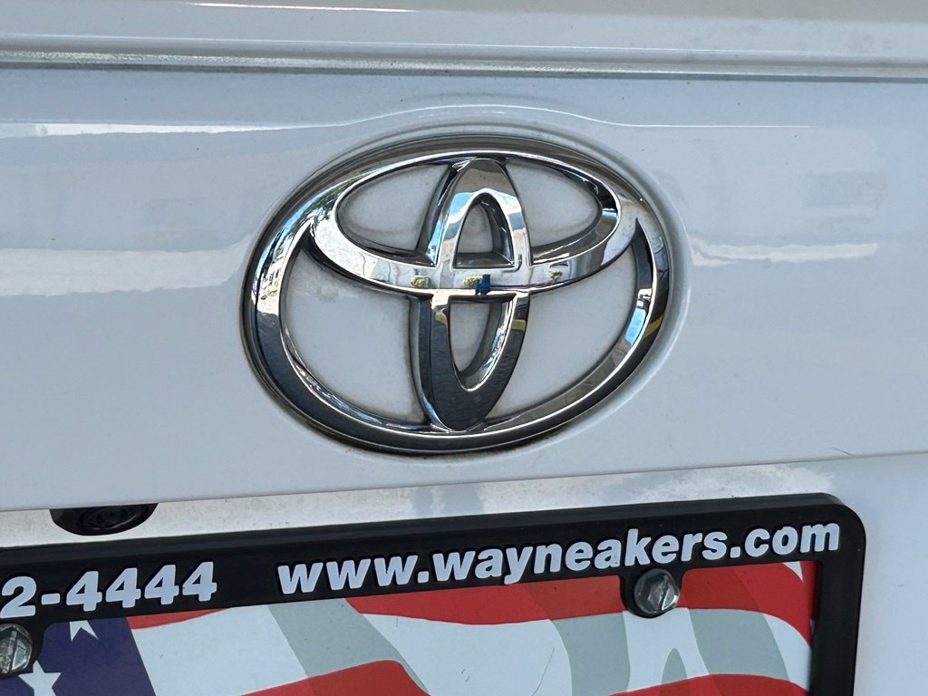 Used 2022 Toyota RAV4 XLE FWD image 23