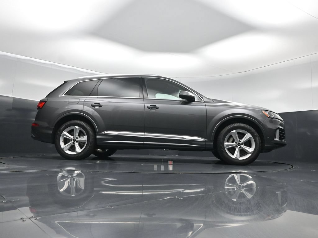 Used 2024 Audi Q7 2.0T Premium AWD/4WD image 45