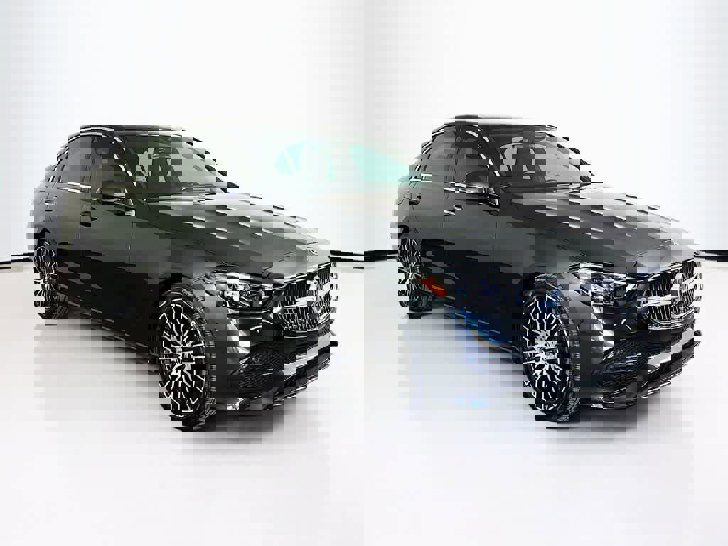 Used 2022 Mercedes-Benz C 300 4MATIC Sedan image 7