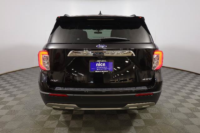 Certified 2024 Ford Explorer XLT w/ Equipment Group 202A AWD/4WD image 6