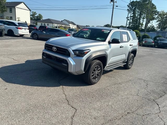 Used 2025 Toyota 4Runner SR5 AWD/4WD image 11
