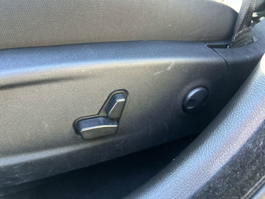 Used 2023 Dodge Charger SXT image 55