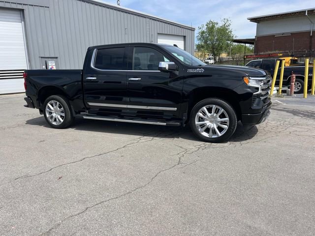 Used 2024 Chevrolet Silverado 1500 High Country w/ High Country Premium Package image 2