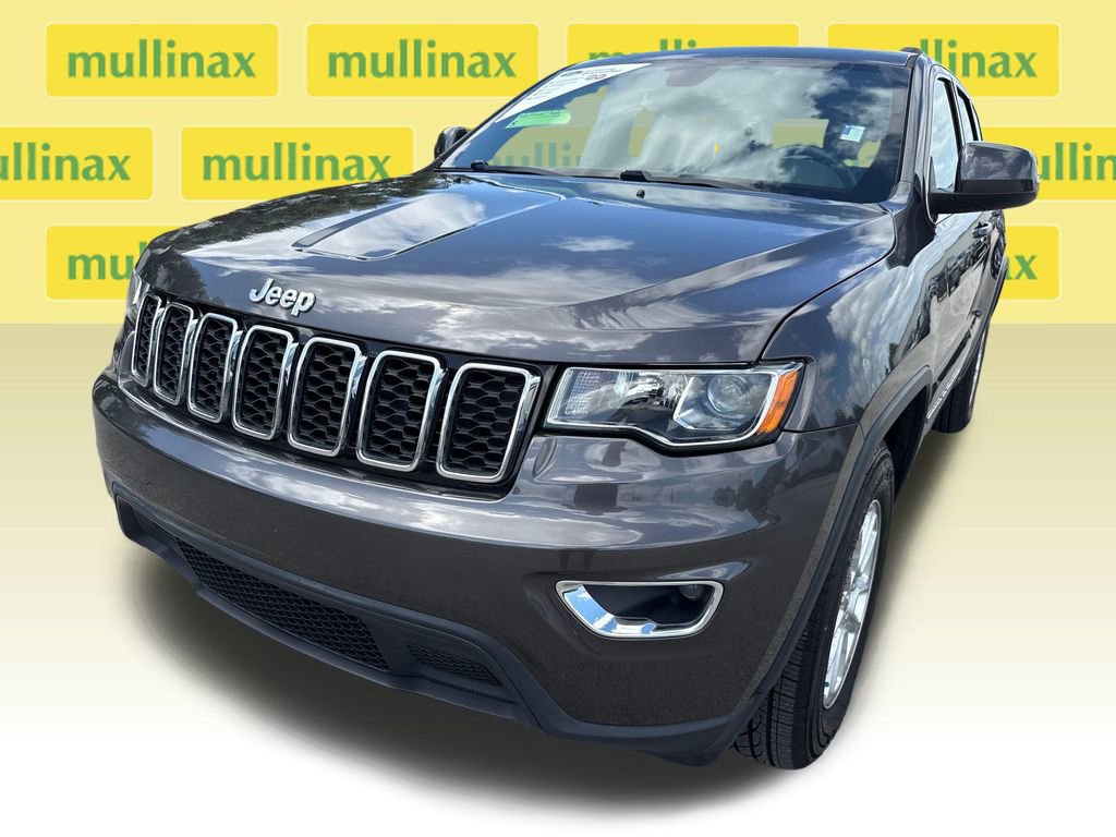 Used 2018 Jeep Grand Cherokee Laredo image 5