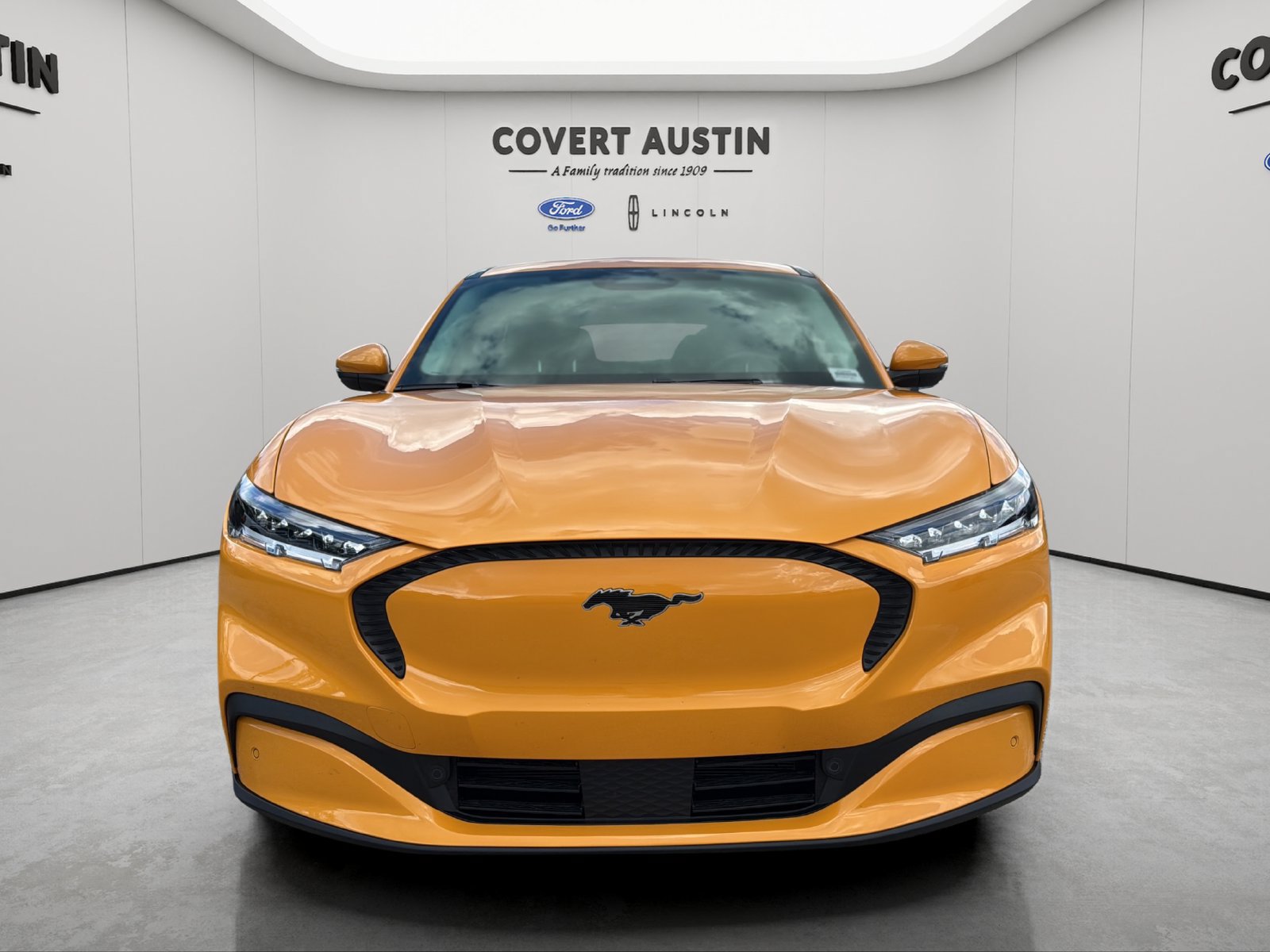 Certified 2022 Ford Mustang Mach-E Select RWD image 1