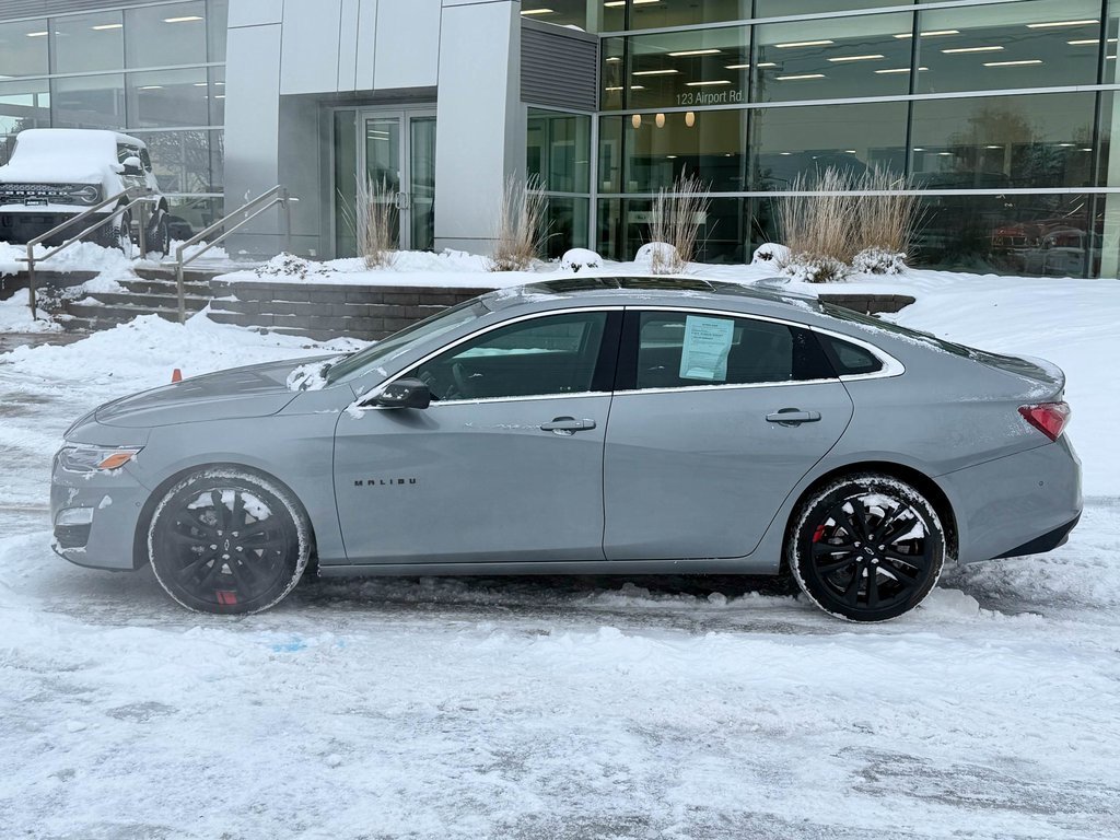 Used 2024 Chevrolet Malibu LT image 2
