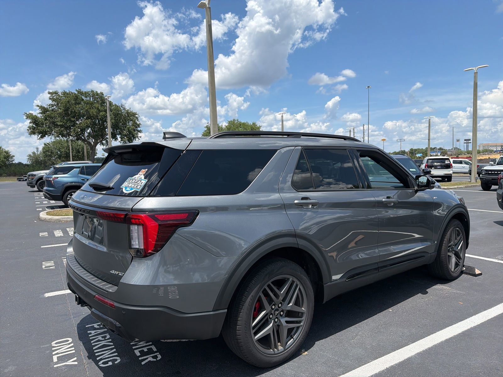 Certified 2025 Ford Explorer ST-Line w/ ST-Line Street Pack AWD/4WD image 6