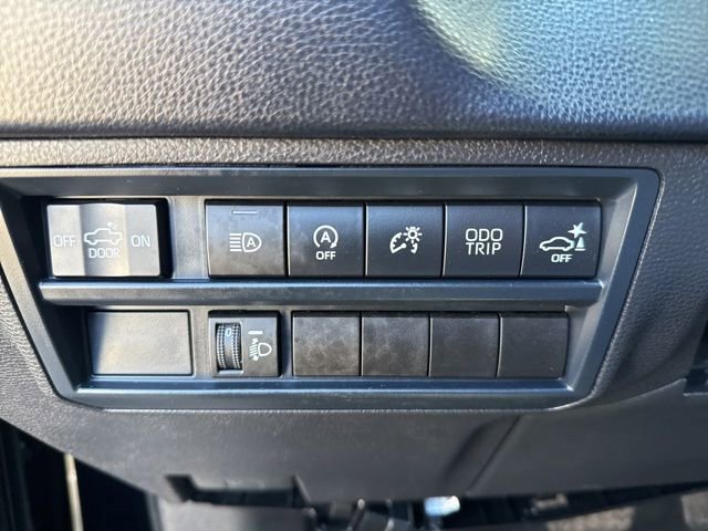 Used 2025 Toyota Tundra SR5 w/ SR5 Convenience Package AWD/4WD image 21