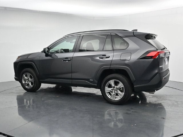 Used 2025 Toyota RAV4 LE AWD/4WD image 6