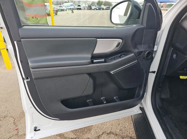 Certified 2025 Ford Expedition Active image 11