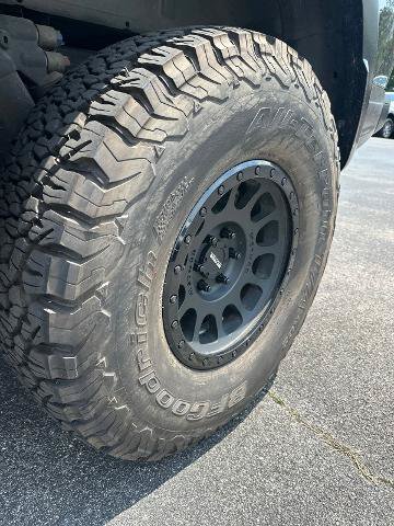Certified 2025 Ford F150 Raptor w/ Equipment Group 803A Raptor R AWD/4WD image 8