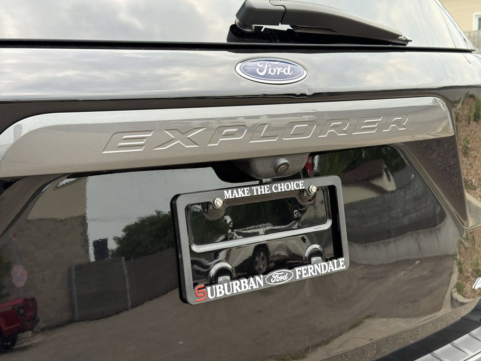 Certified 2024 Ford Explorer XLT w/ Equipment Group 202A AWD/4WD image 14