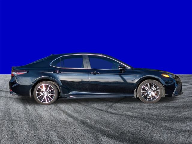 Used 2024 Toyota Camry SE w/ Convenience Package image 6