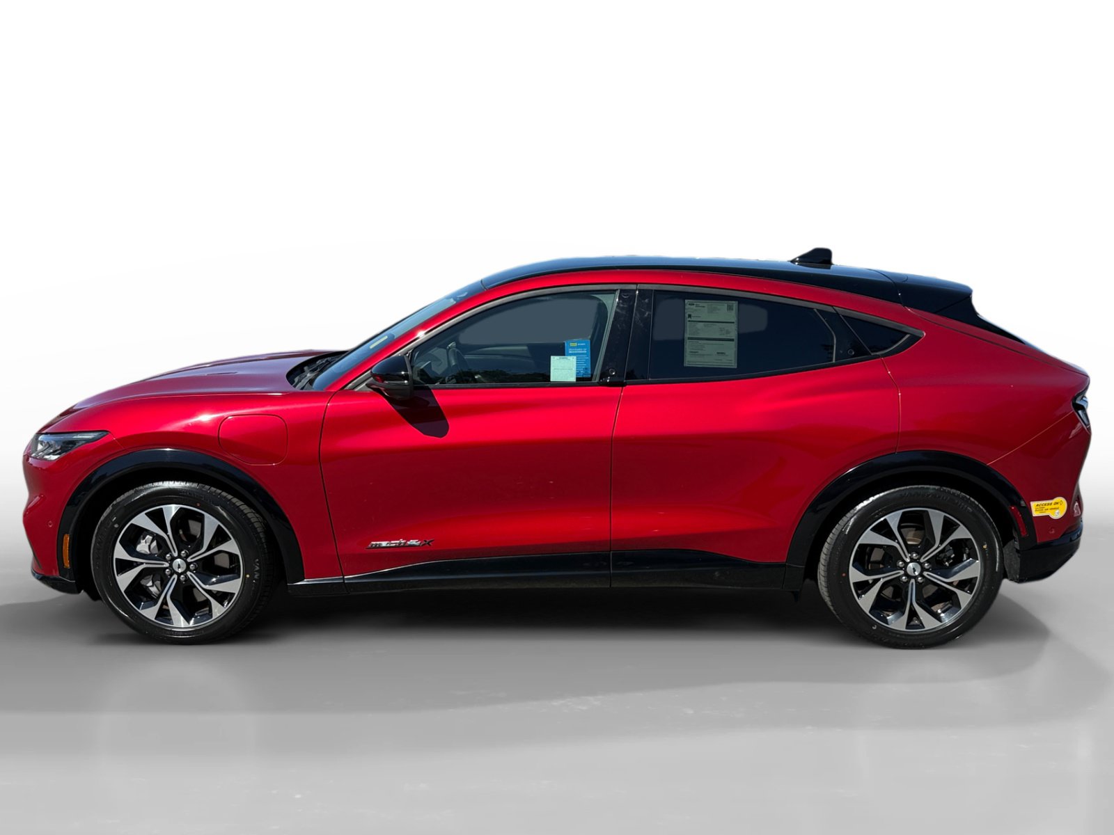 Certified 2022 Ford Mustang Mach-E Premium AWD/4WD image 2