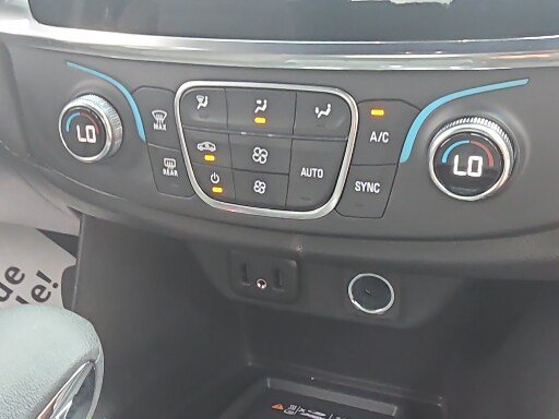 Used 2024 Chevrolet Traverse LT FWD image 5