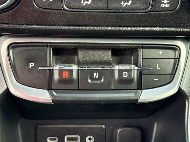Used 2024 GMC Terrain SLE AWD/4WD image 29