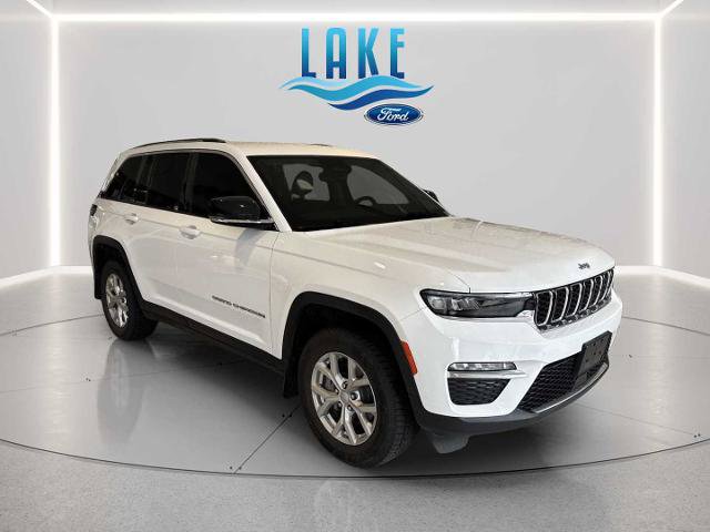 Used 2023 Jeep Grand Cherokee Limited AWD/4WD image 1