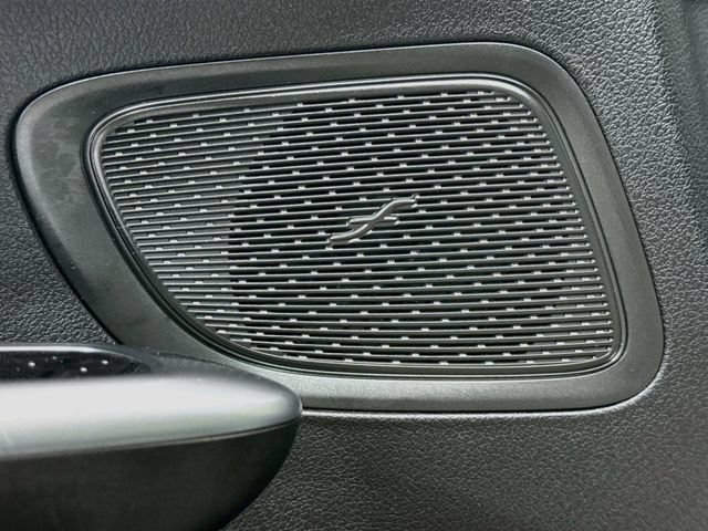 Used 2025 Mercedes-Benz C 300 Sedan image 18