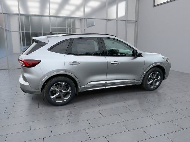 Certified 2023 Ford Escape ST-Line w/ Tech Pack #1 AWD/4WD image 9