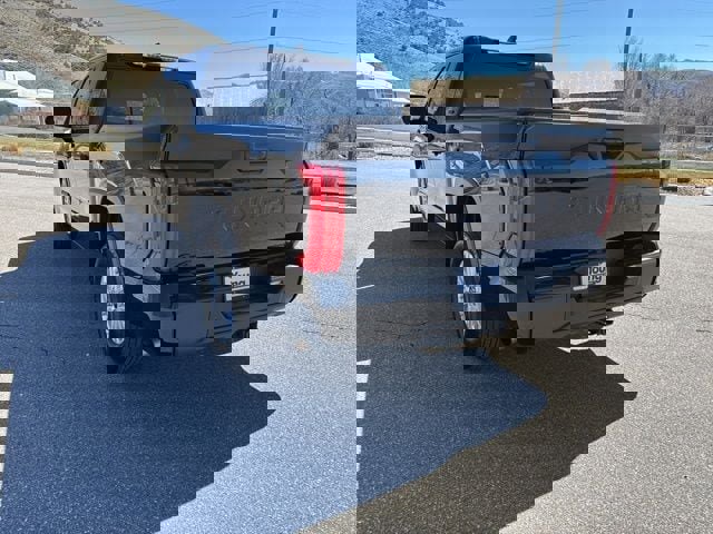 Used 2025 Toyota Tundra SR5 w/ SR5 Convenience Package AWD/4WD image 6