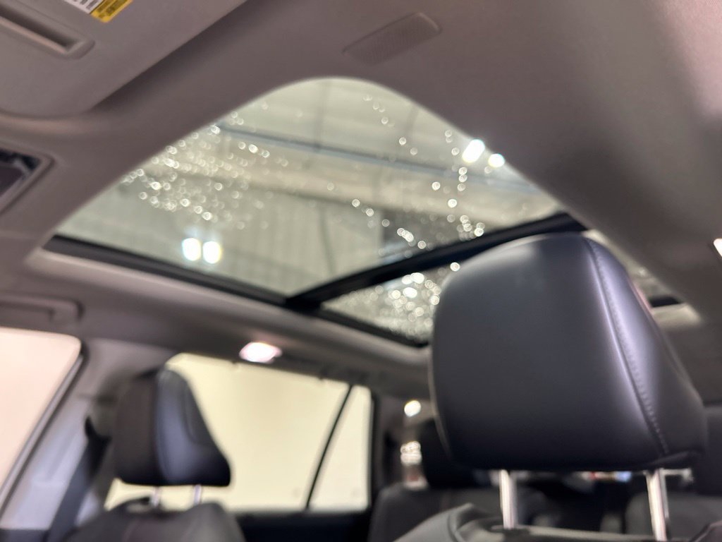 Used 2024 Toyota Grand Highlander AWD image 26