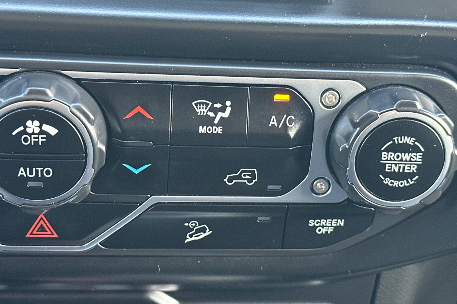 Used 2020 Jeep Wrangler Unlimited Sport S AWD/4WD image 30