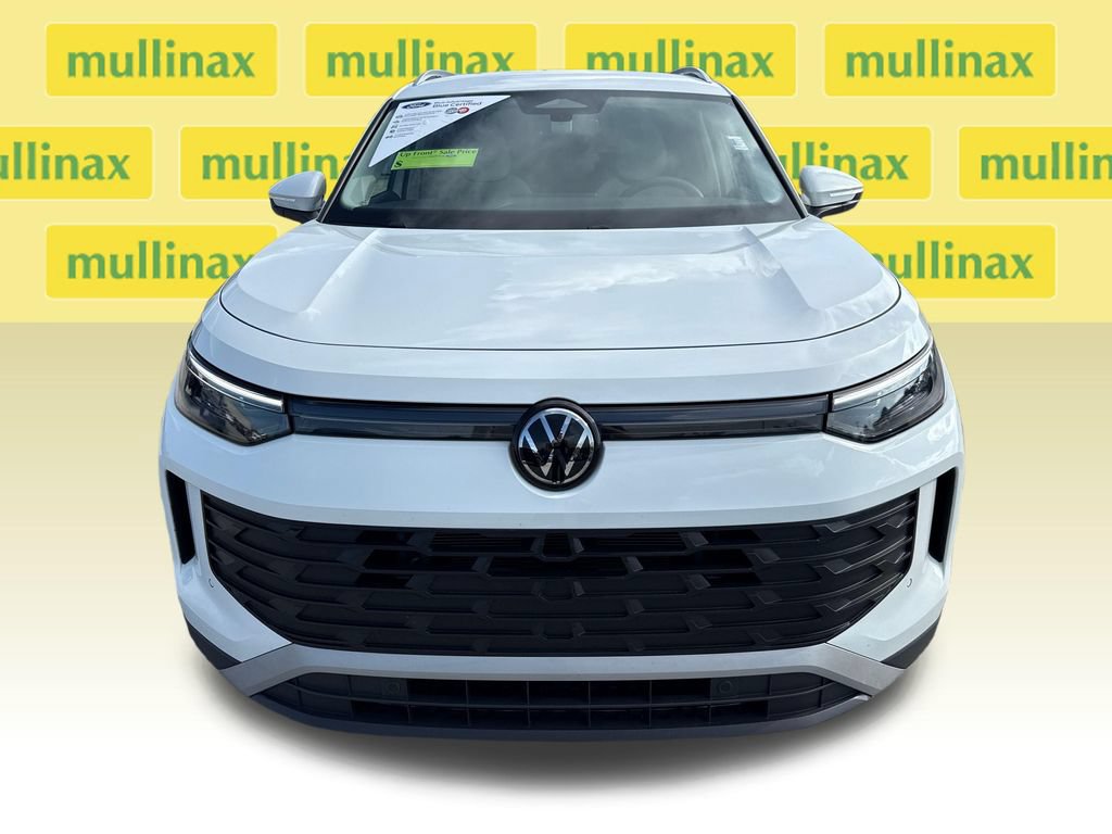 Used 2025 Volkswagen Tiguan SE FWD image 10