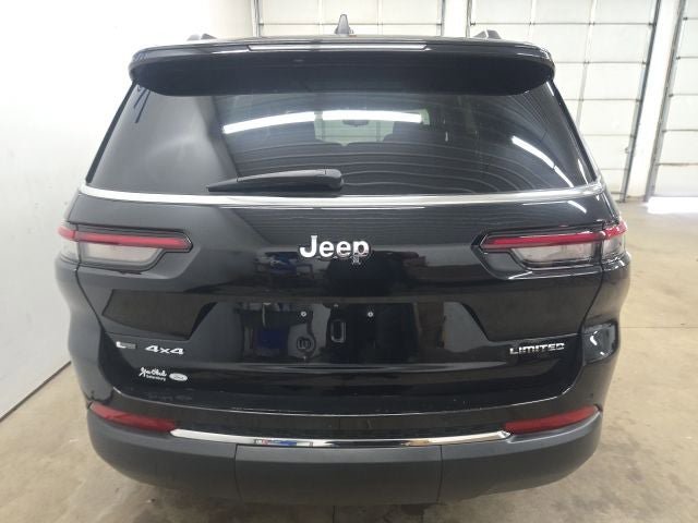Used 2022 Jeep Grand Cherokee L Limited AWD/4WD image 14
