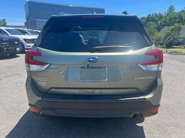 Used 2019 Subaru Forester Premium w/ All-Weather Package AWD/4WD image 6