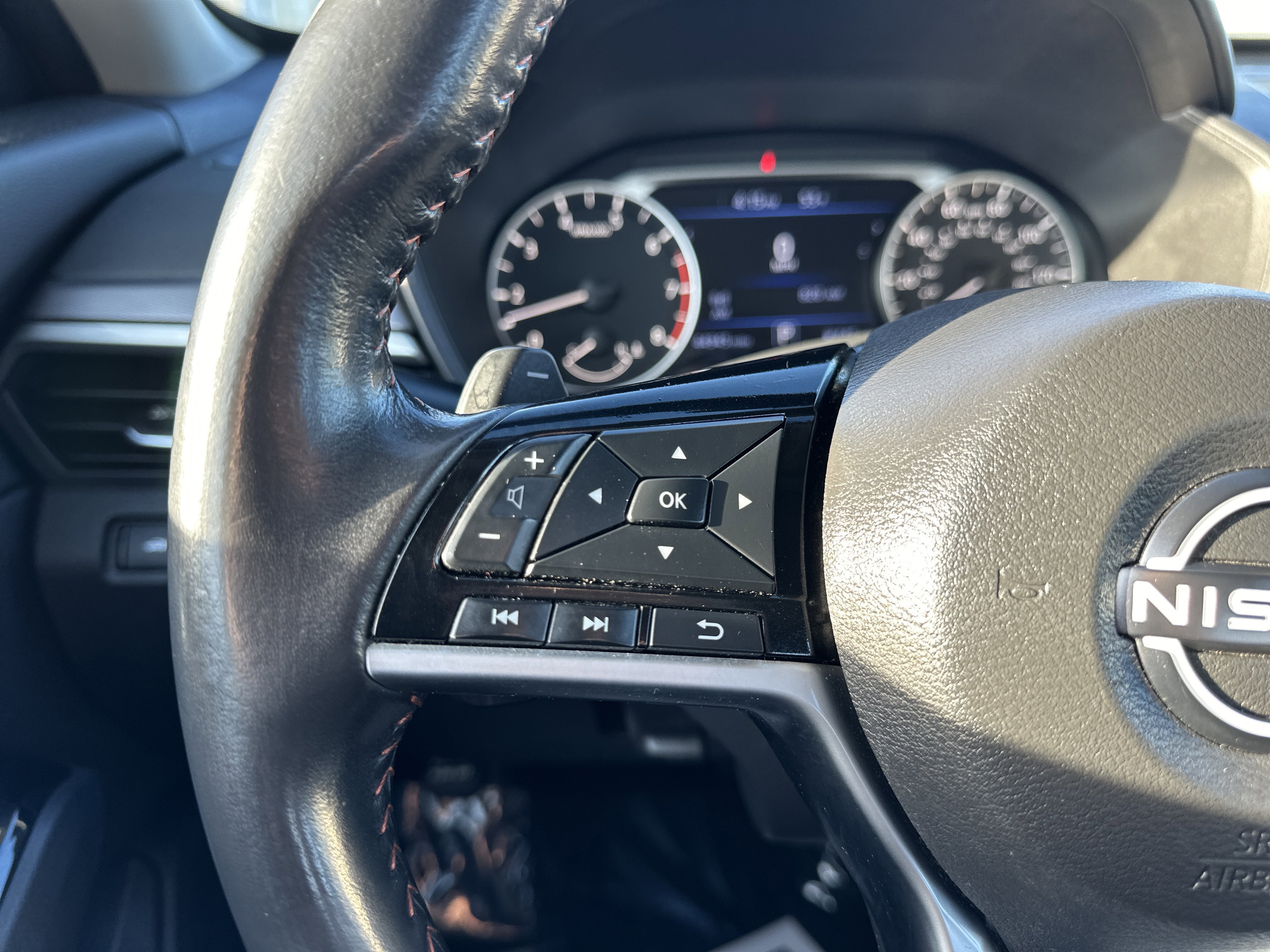 Used 2023 Nissan Altima 2.5 SR image 18