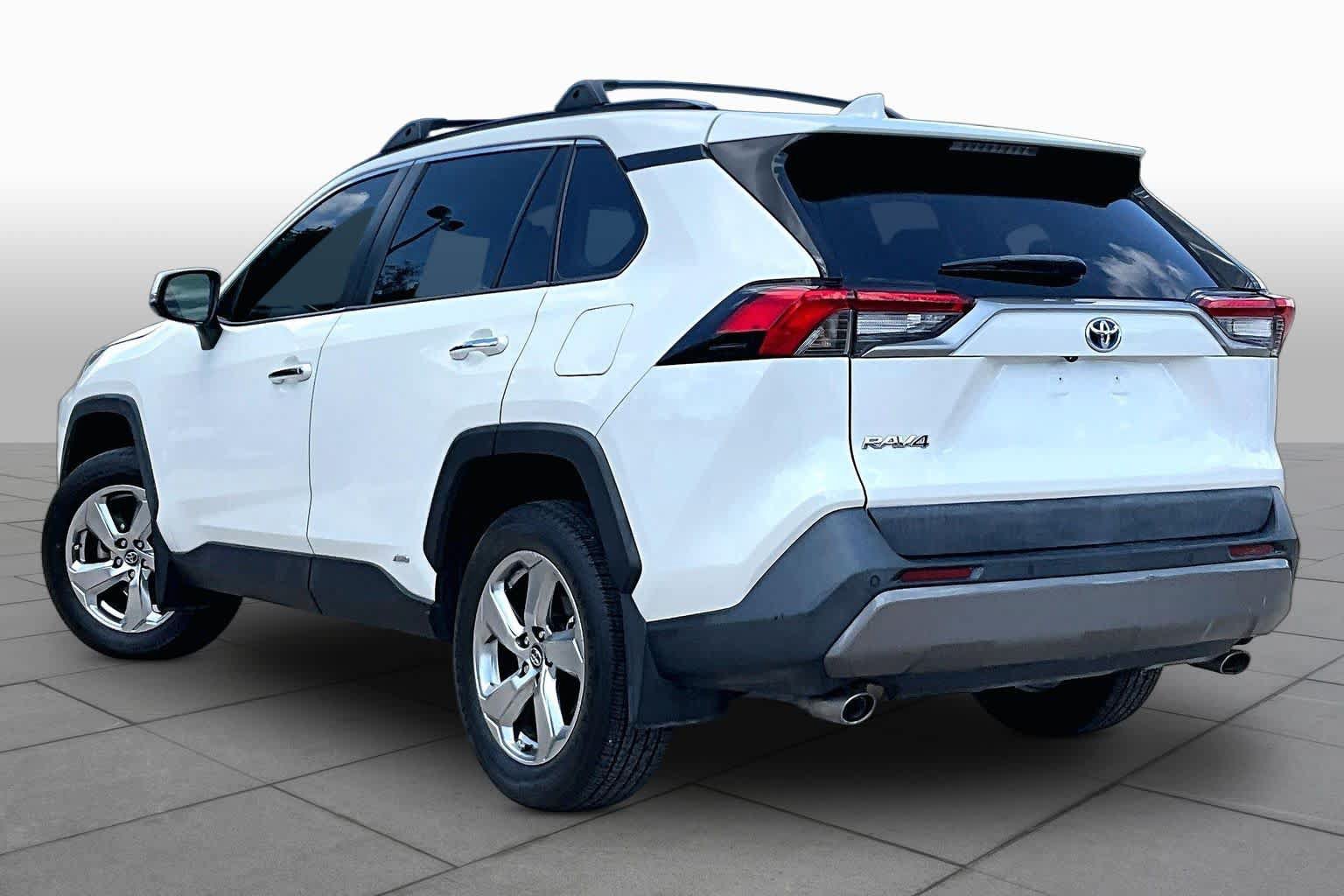Used 2020 Toyota RAV4 Limited w/ Limited Grade Weather Package AWD/4WD image 12